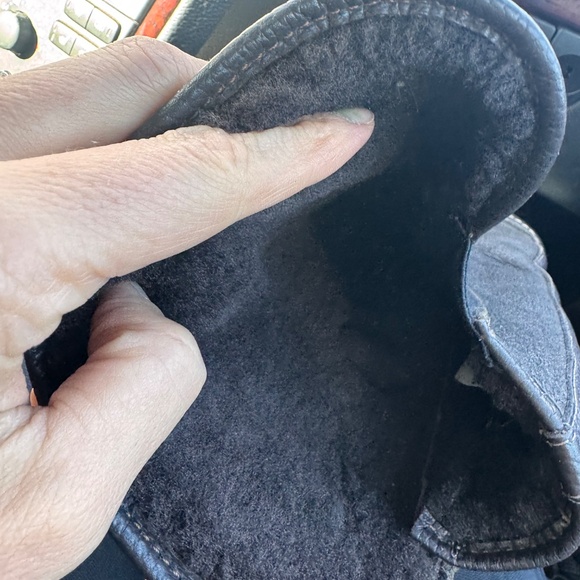 Pajar Mirabel Genuine Canadian Shearling lined boots size 7.5  Some scruff marks - Picture 3 of 10